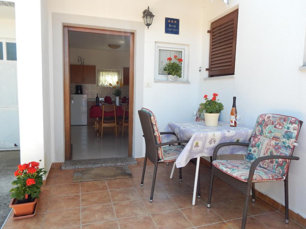 Apartment Strmac Labin  Pokoj fotografie