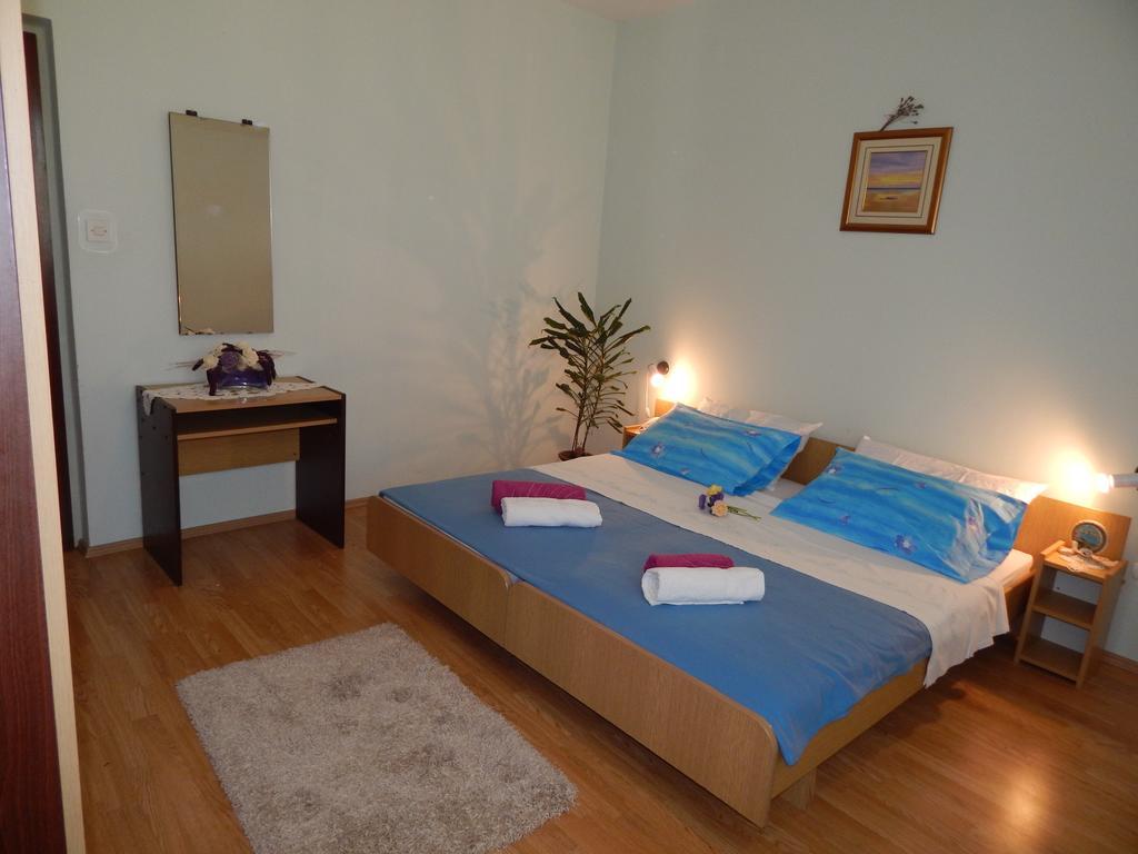 Apartment Strmac Labin  Pokoj fotografie