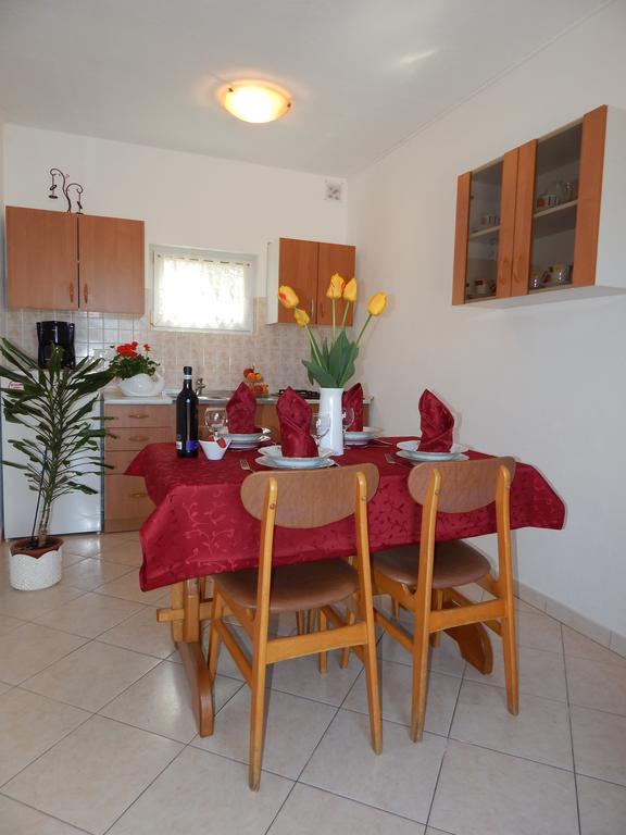 Apartment Strmac Labin  Pokoj fotografie